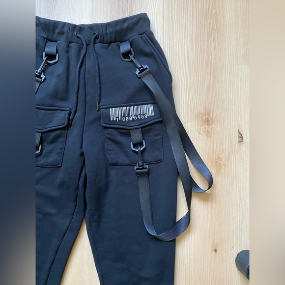 Dolls Kill - Club Exx - Black Cargo Bondage Joggers - Picture 8 of 16